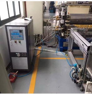 輥筒加熱模溫機/輥筒溫度控制機/輥筒油溫機/輥輪溫度控制機